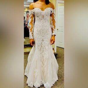 Designer Wedding Gown by Maggie Sottero MSRP $3400